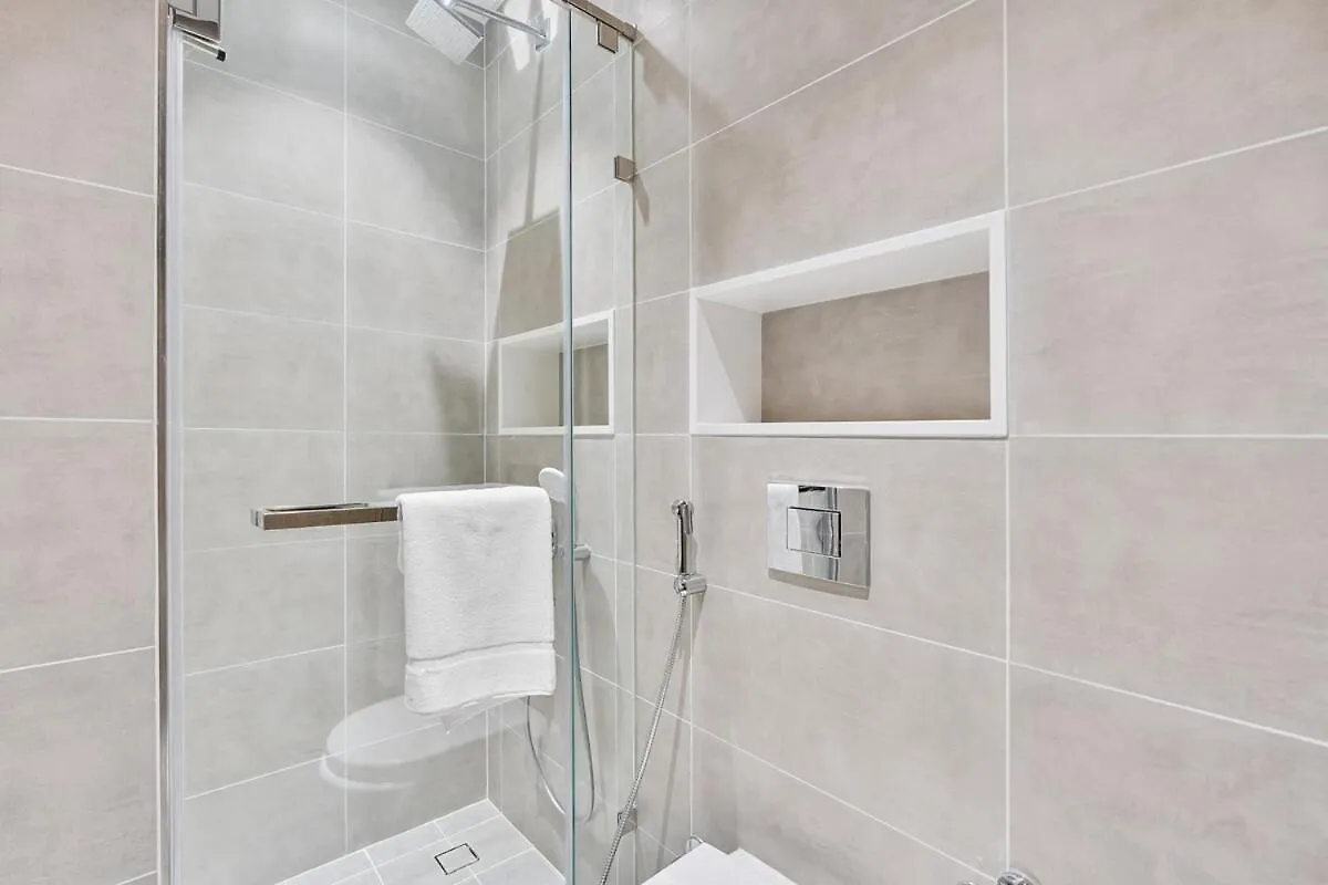Bookable-3 Bed Crystal Lagoon Dubai